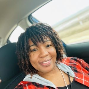 Meet your Posher, Tonia